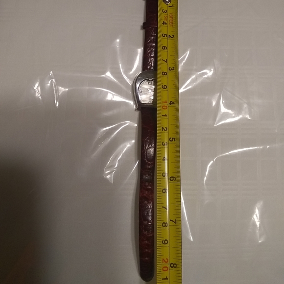 Etienne Aigner watch - Picture 3 of 10